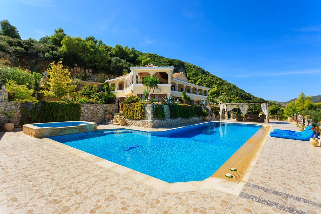Villa Akros And Suites Keri Exterior foto