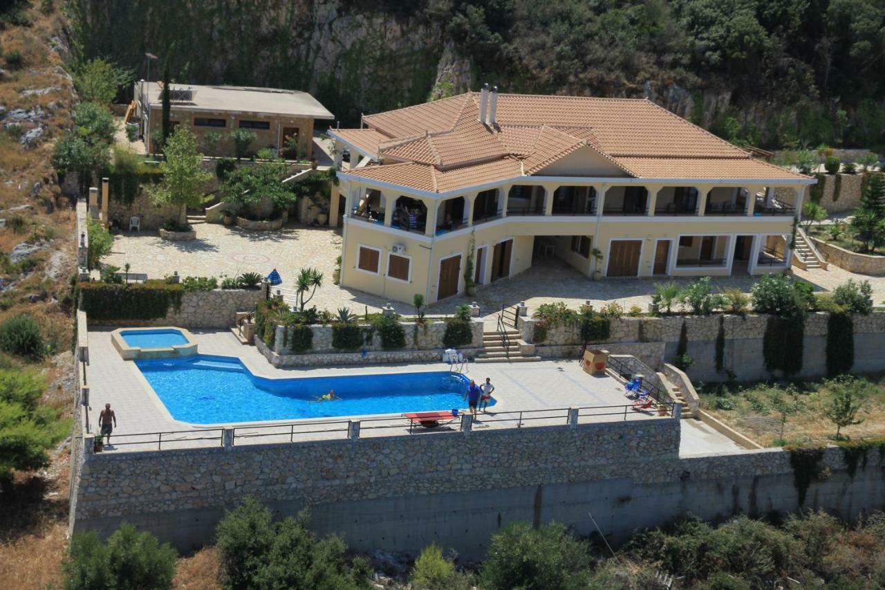 Villa Akros And Suites Keri Exterior foto